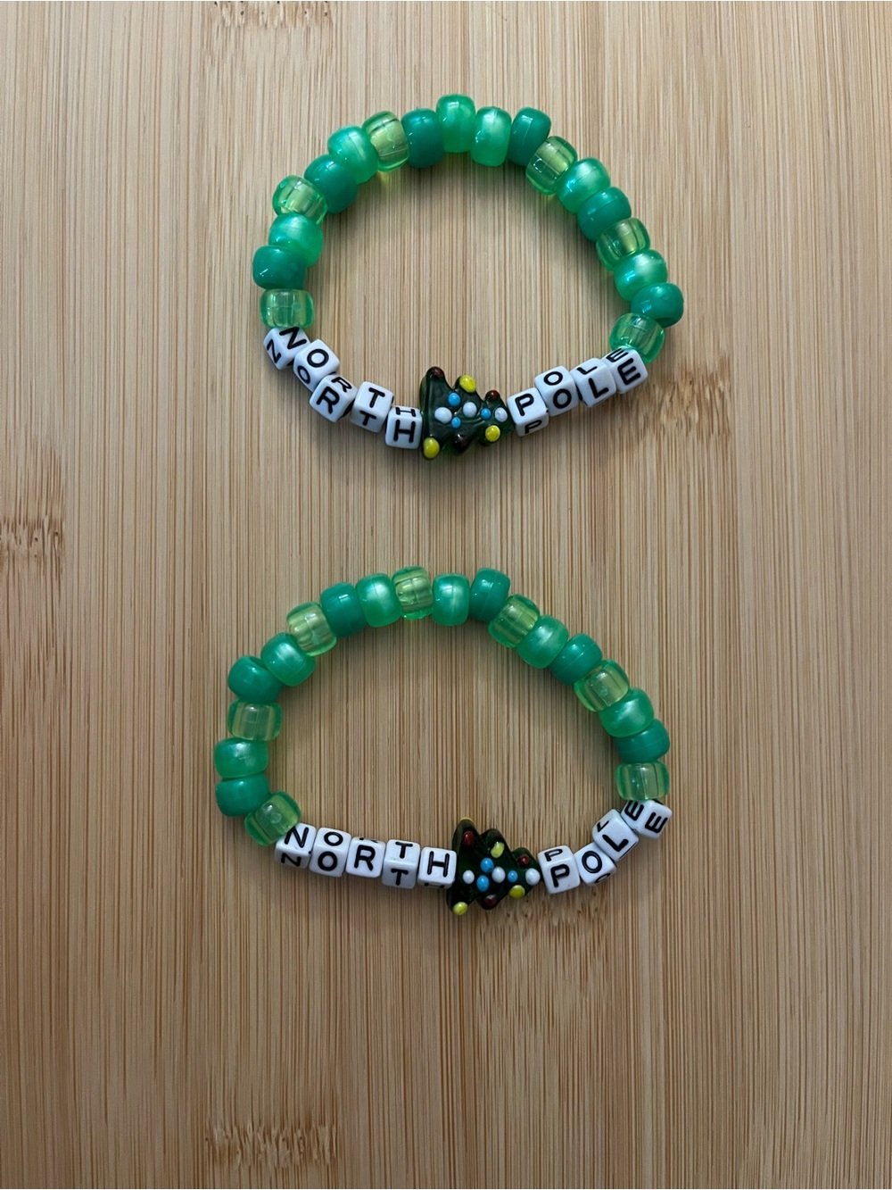 Green 'North Pole' Beaded Stretch Bracelet - Pony Beads